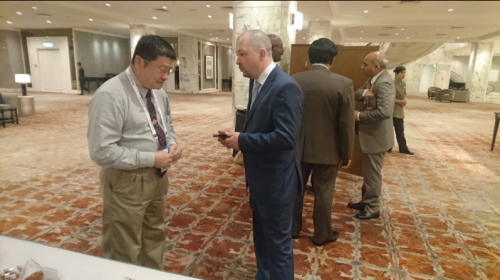 陳水田博士向國際學者介紹牛樟芝